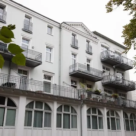 Apartment H&p Residenz Am Kurpark Warnemünde Rostock