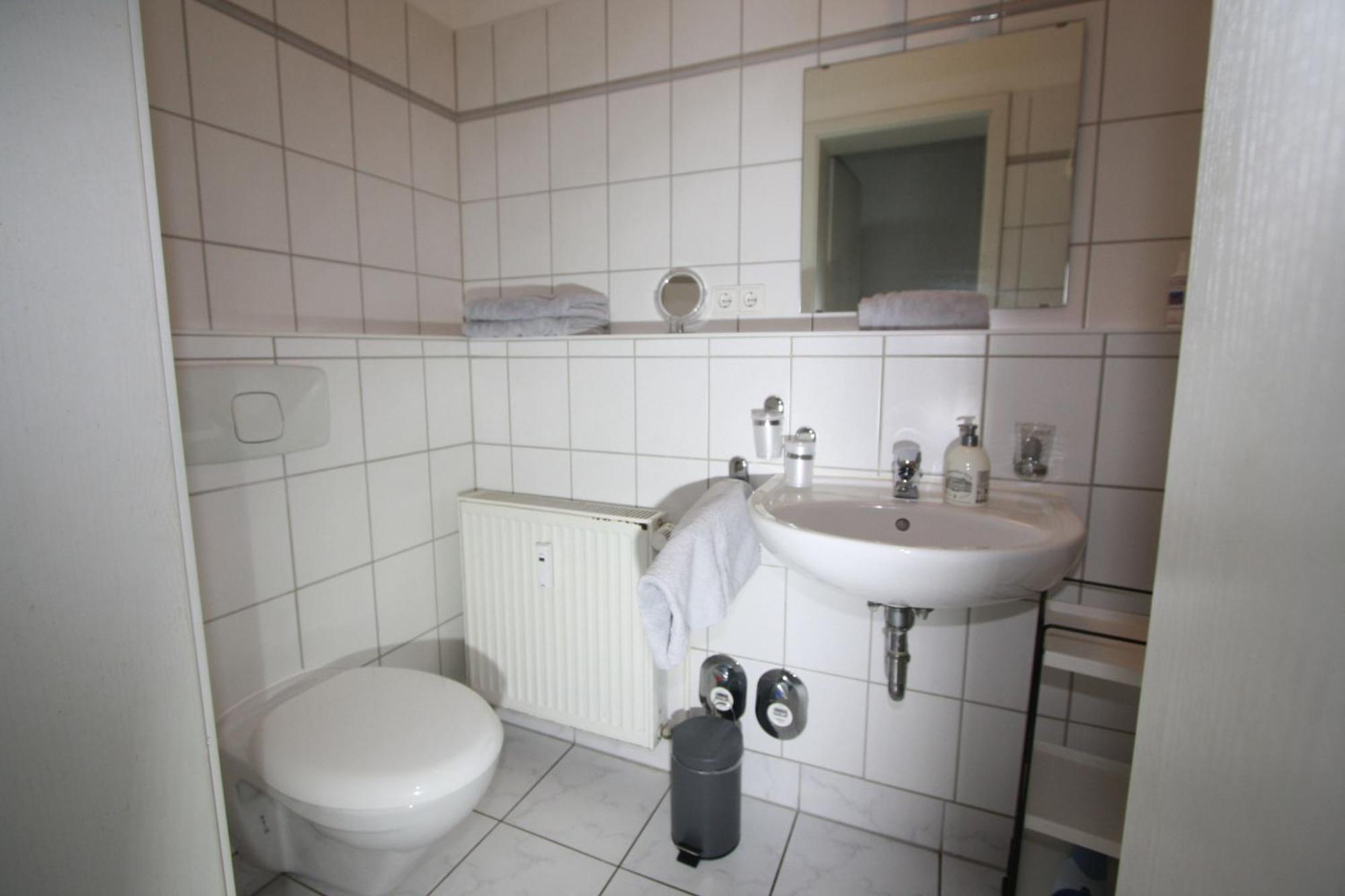 H&p Residenz Am Kurpark Warnemuende Apartment